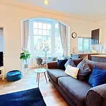 The Lookout At - Stunning Seaview And Castle View - Near Amenities And *